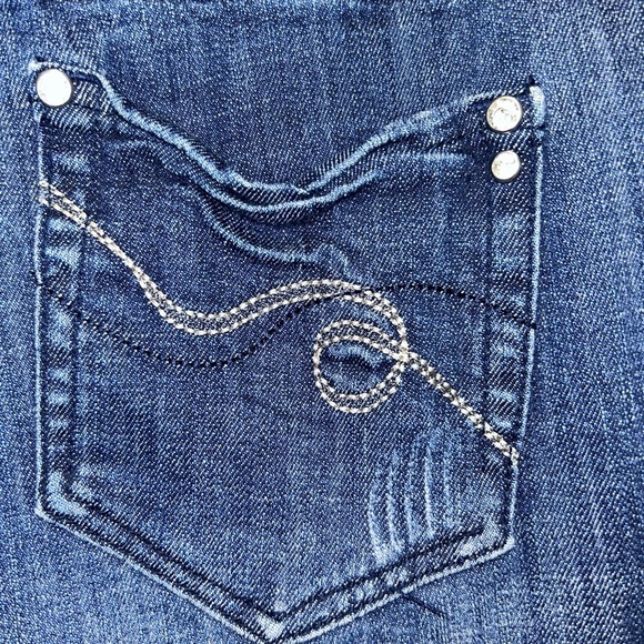 JUDY BLUE Distressed Dark Wash Denim Jeans Size 1XL - Picture 8 of 11